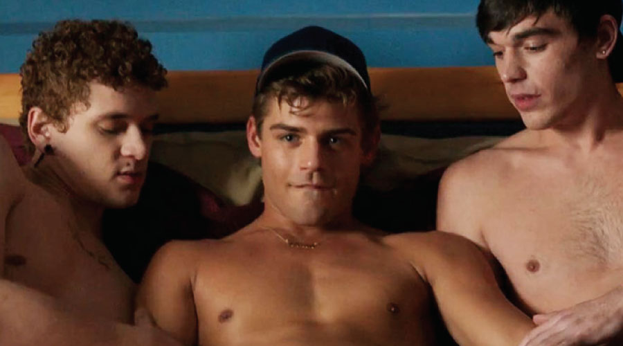 Le masque tombe. Garrett Clayton dit enfin la vérité !