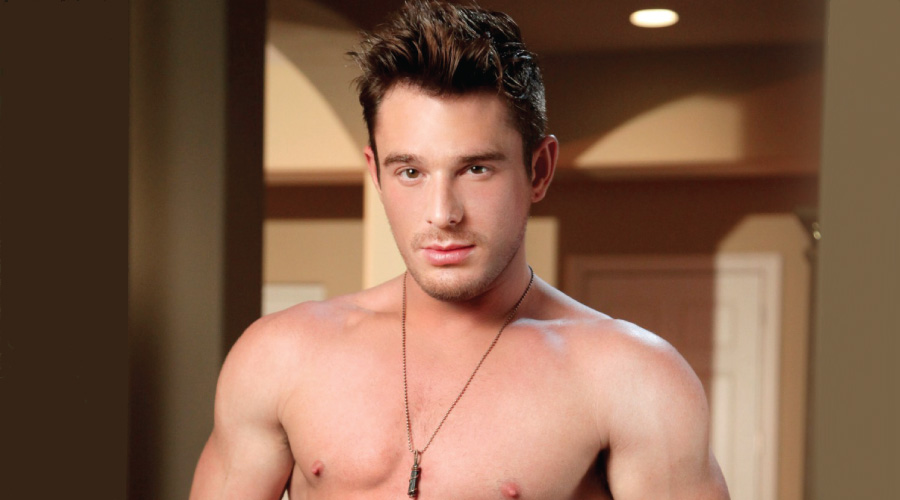 Brent Corrigan : Le mythe en prend doublement un coup !